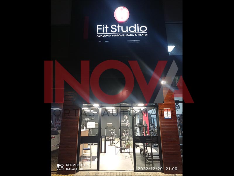 Inova Portas Automáticas | Portas de Enrolar Automáticas  em Curitiba.